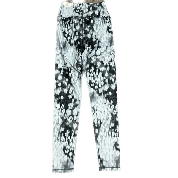 OFFLINE AERIE Real Me High Rise Crossover 7/8 Leggings Silver Shadow NWT Small - Picture 2 of 8